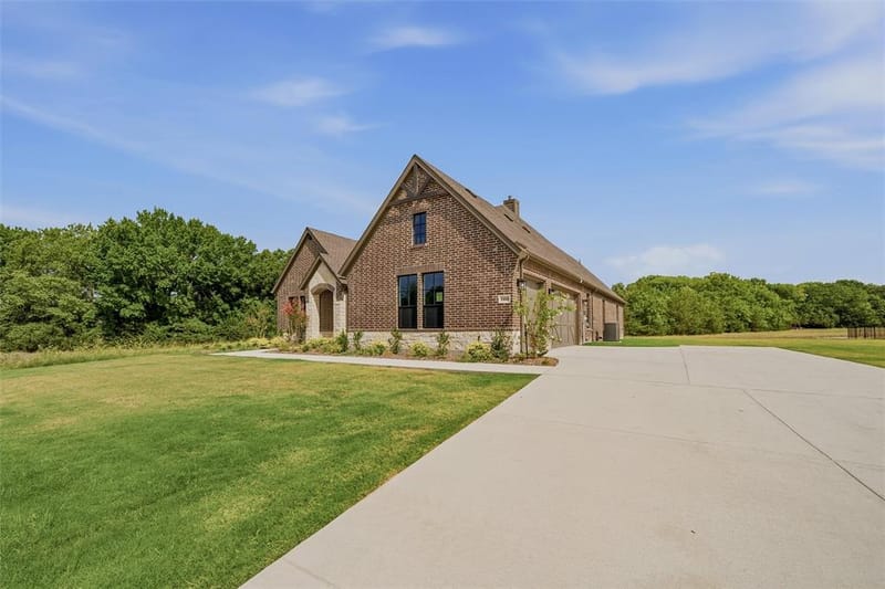 1460 Julian Drive, Van Alstyne TX 75495 - Photo 3