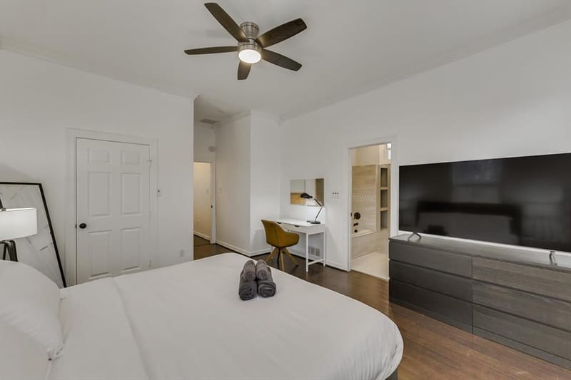 909 Elsbeth Street, Dallas TX 75208 - Photo 27