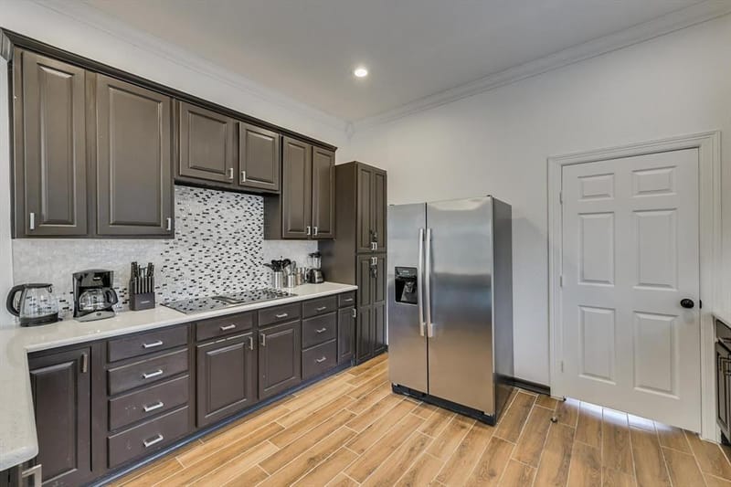 909 Elsbeth Street, Dallas TX 75208 - Photo 10
