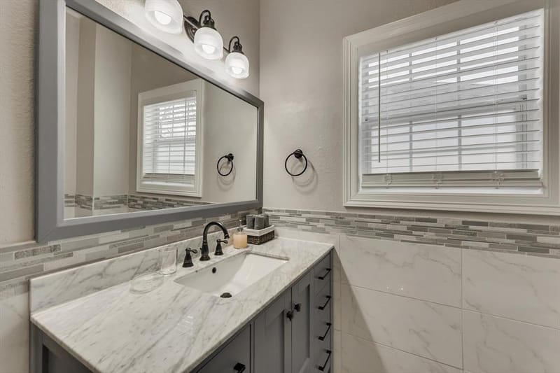909 Elsbeth Street, Dallas TX 75208 - Photo 21
