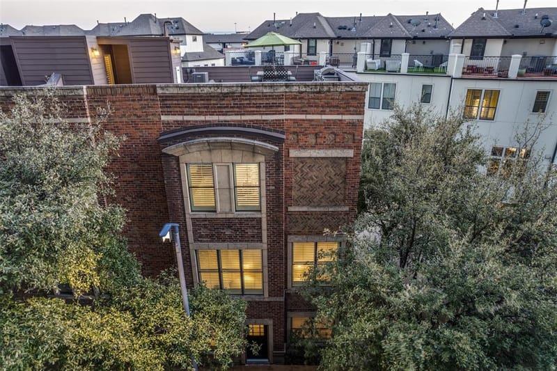 2111 Albany Street, Dallas TX 75201 - Photo 2