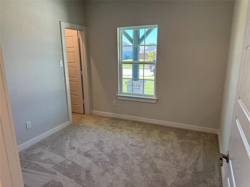 605 Finlee Way, Tioga TX 76271 - Photo 3