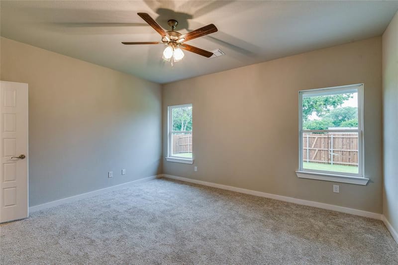602 Kyle Drive, Tioga TX 76271 - Photo 17