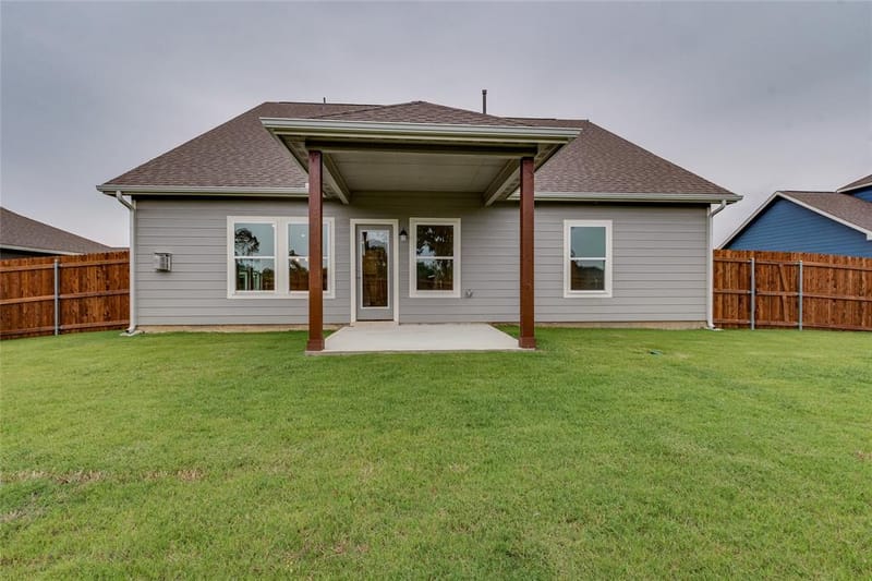 602 Kyle Drive, Tioga TX 76271 - Photo 29