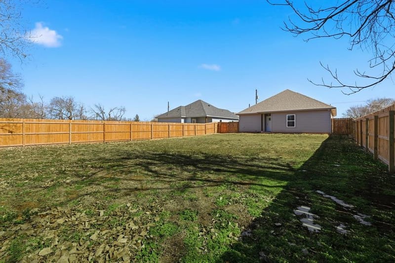 709 3rd Street, Bridgeport TX 76426 - Photo 34