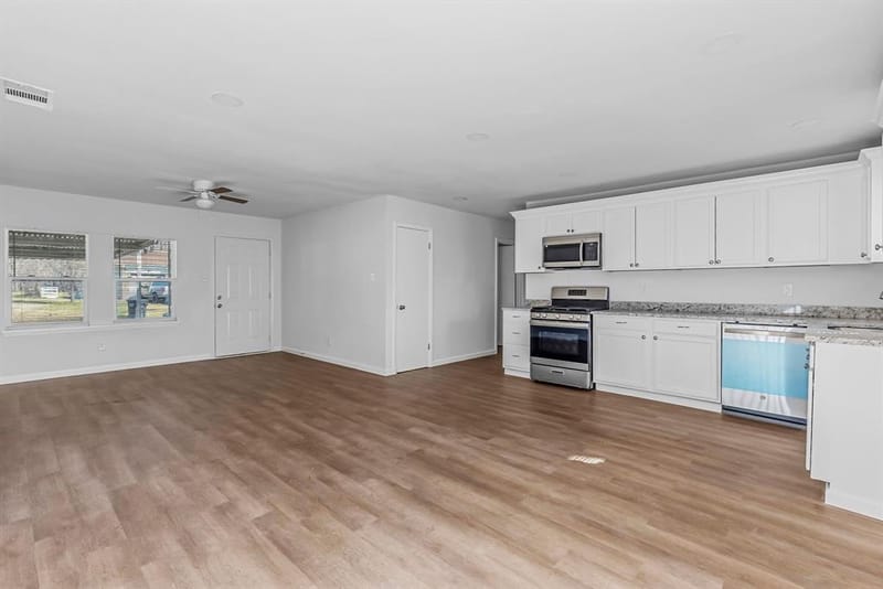 2117 Frazier Street, Greenville TX 75401 - Photo 7