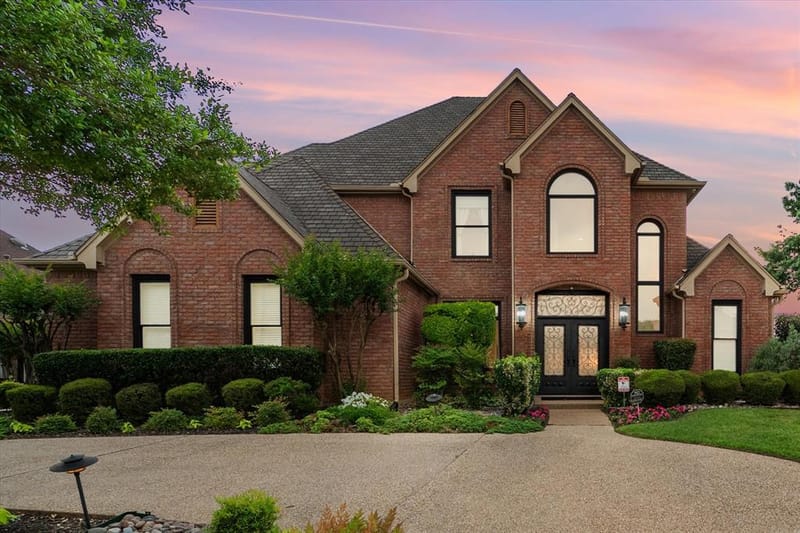719 Morningside Drive, Mansfield TX 76063 - Photo 6
