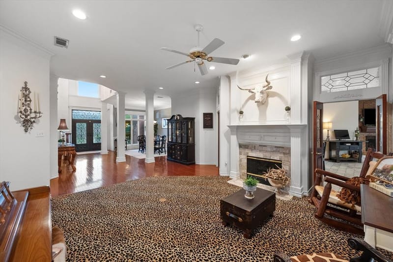 719 Morningside Drive, Mansfield TX 76063 - Photo 12