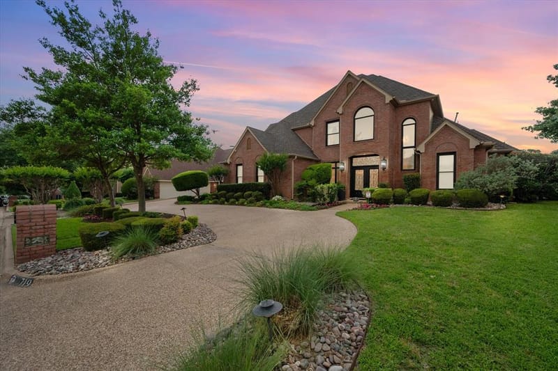719 Morningside Drive, Mansfield TX 76063 - Photo 7