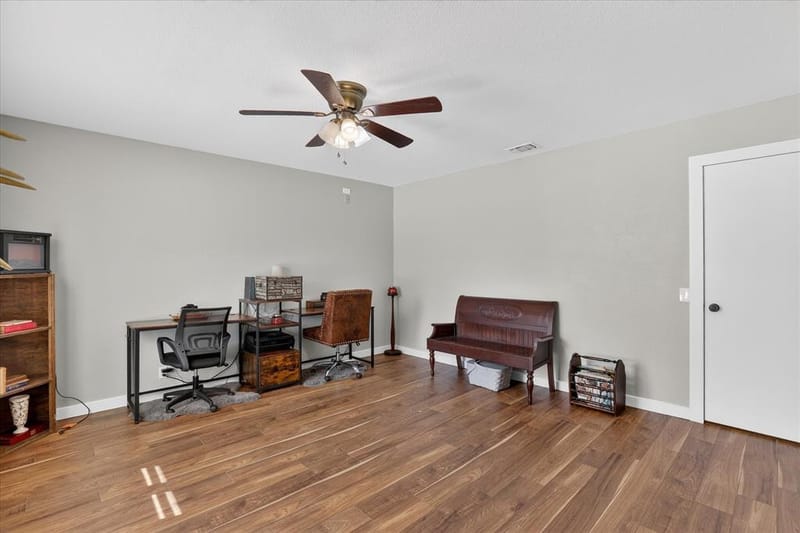 702 El Camino Real, Chico TX 76431 - Photo 20