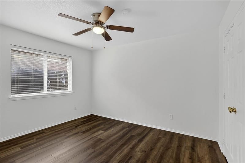 8417 Romanway Drive, Dallas TX 75249 - Photo 7