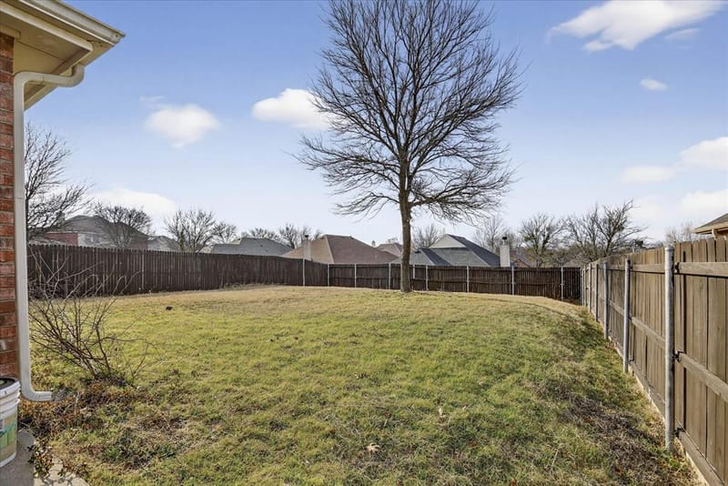 8417 Romanway Drive, Dallas TX 75249 - Photo 32