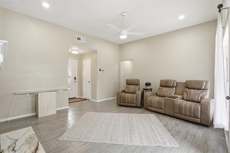 3917 Country Meadows Circle, Granbury TX 76049 - Photo 6