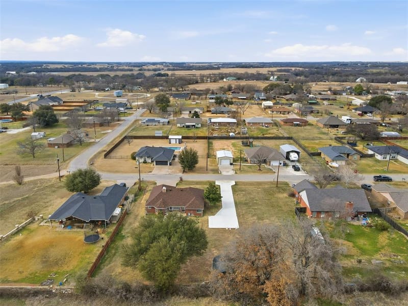 3917 Country Meadows Circle, Granbury TX 76049 - Photo 30
