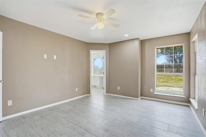 3917 Country Meadows Circle, Granbury TX 76049 - Photo 34