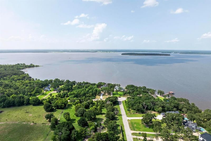 8743 Southern Shore Court, Kemp TX 75143 - Photo 33