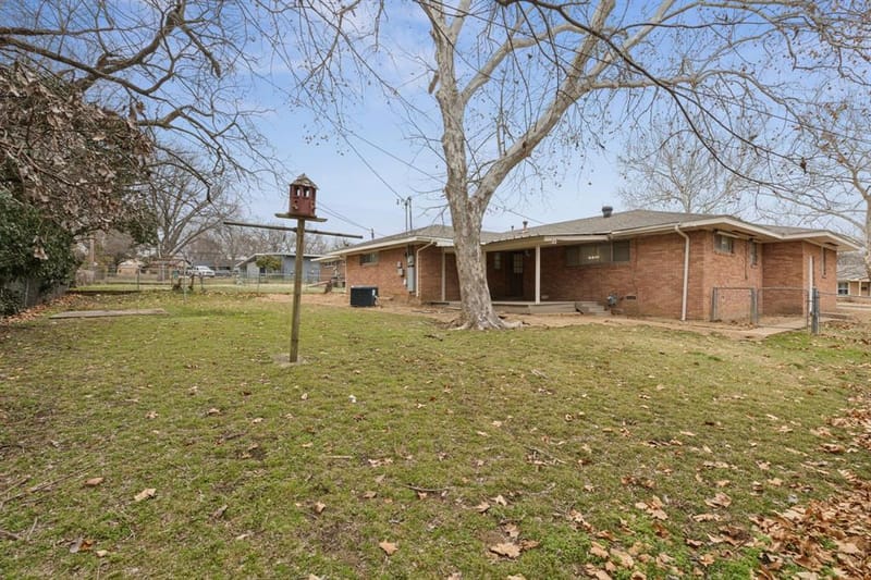 1407 Robin Drive, Sherman TX 75092 - Photo 23