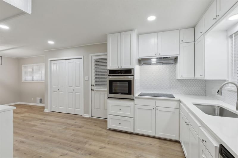 1407 Robin Drive, Sherman TX 75092 - Photo 7