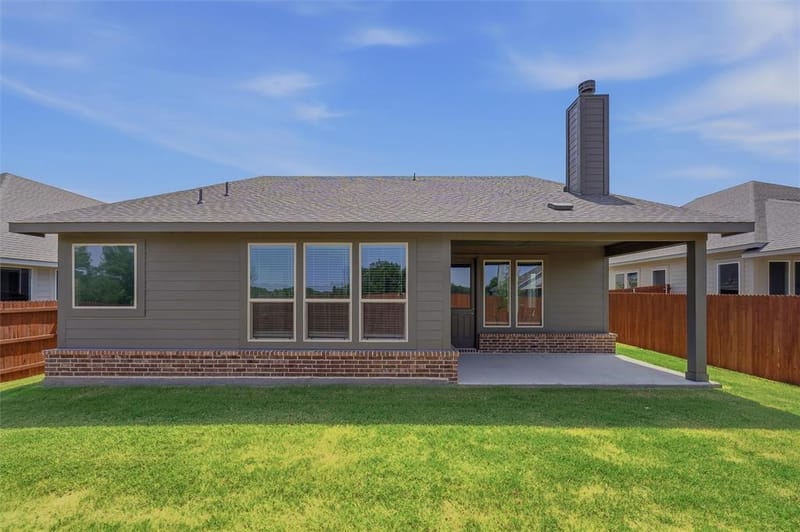 1229 Sabine River Lane, Springtown TX 76082 - Photo 32