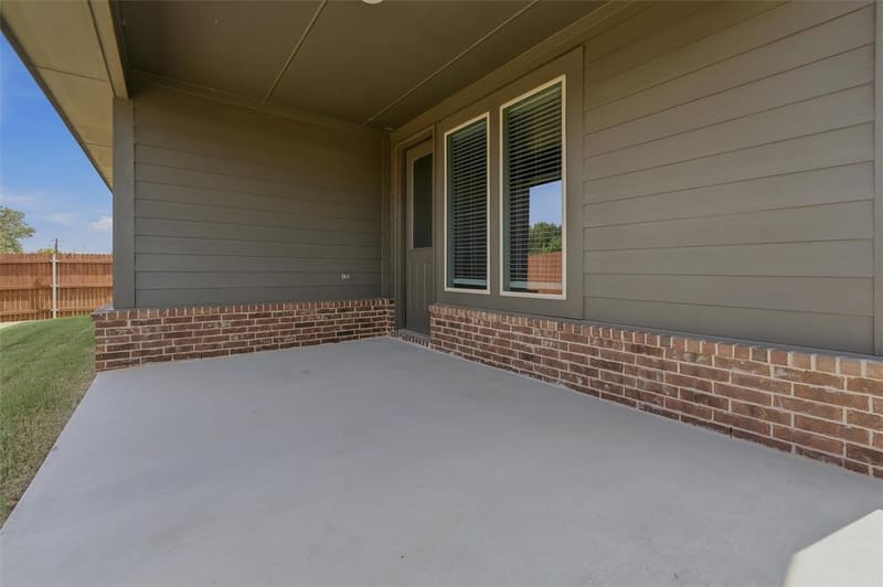 1229 Sabine River Lane, Springtown TX 76082 - Photo 31