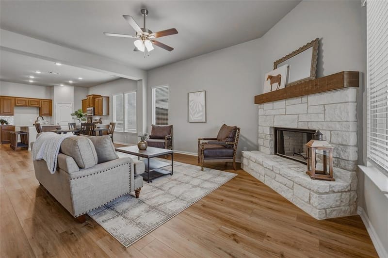 1229 Sabine River Lane, Springtown TX 76082 - Photo 8