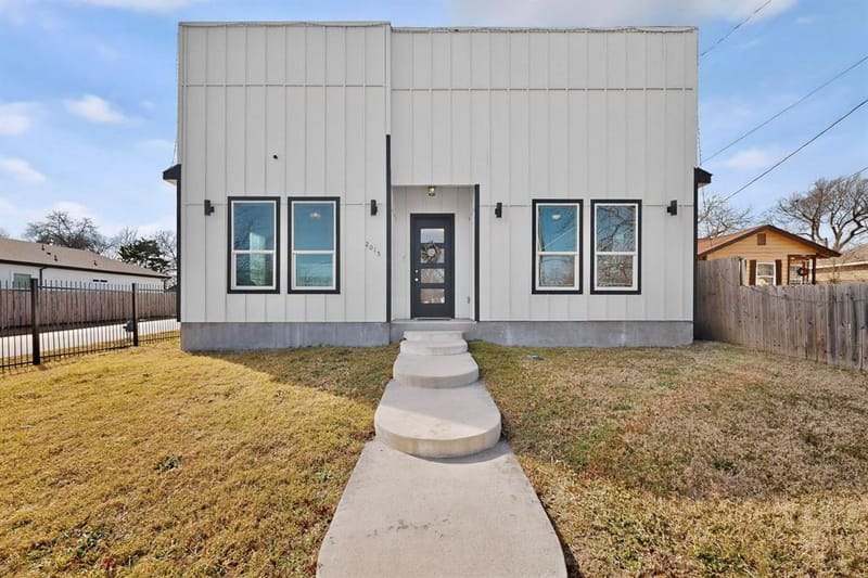 2015 Volga Avenue, Dallas TX 75216 - Photo 13