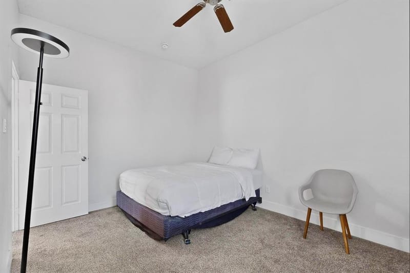 2015 Volga Avenue, Dallas TX 75216 - Photo 33