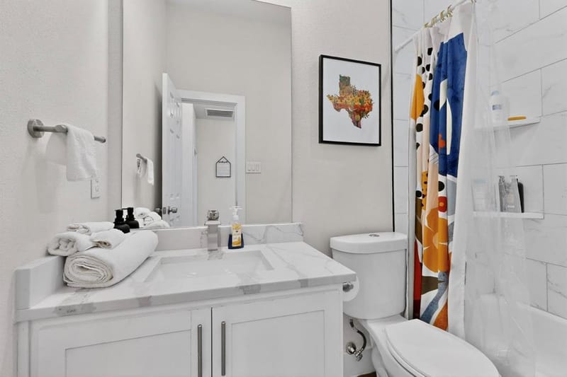 2015 Volga Avenue, Dallas TX 75216 - Photo 31