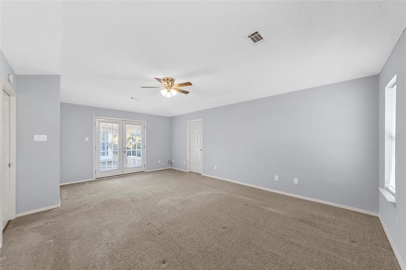 2827 Cross Timbers Drive, Irving TX 75060 - Photo 11