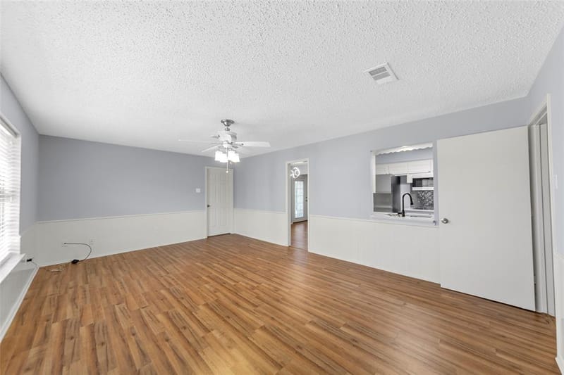 2827 Cross Timbers Drive, Irving TX 75060 - Photo 8