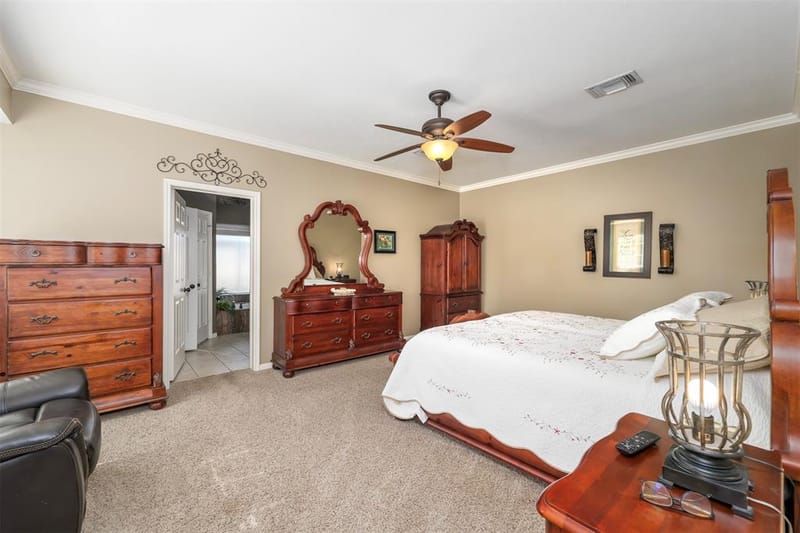 8525 Castle Creek Road, North Richland Hills TX 76182 - Photo 28