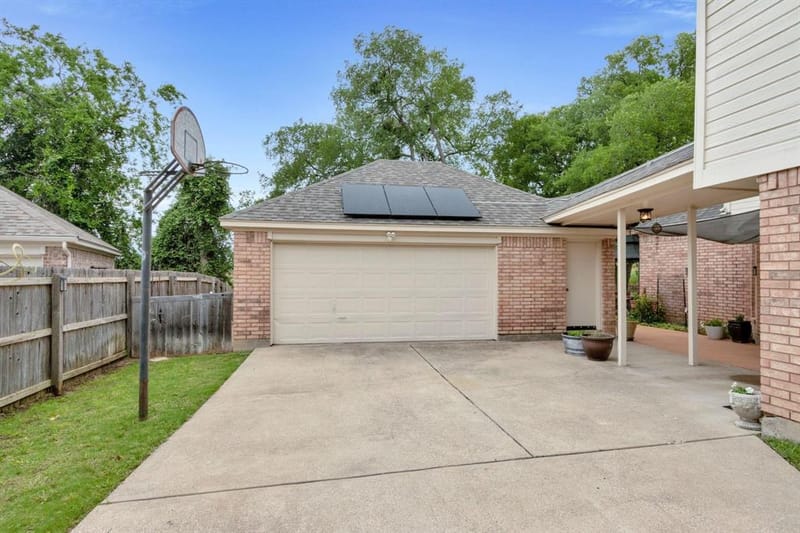 8525 Castle Creek Road, North Richland Hills TX 76182 - Photo 39