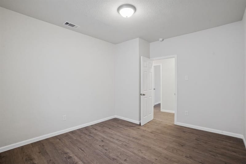 936 E Ramsey Avenue, Fort Worth TX 76104 - Photo 17