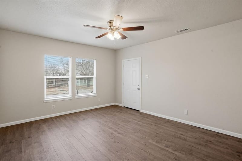 936 E Ramsey Avenue, Fort Worth TX 76104 - Photo 12