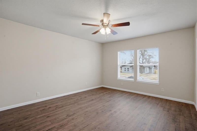 936 E Ramsey Avenue, Fort Worth TX 76104 - Photo 10