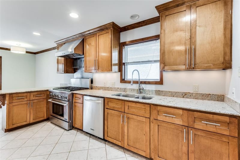 2012 Atlantic Street, Dallas TX 75208 - Photo 5