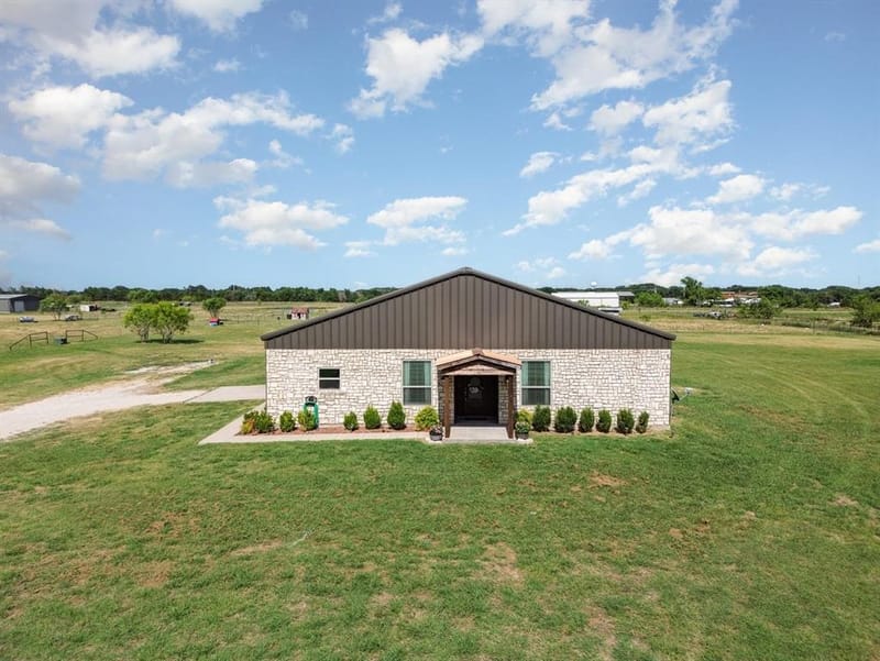 4181 County Road 2206, Greenville TX 75402 - Photo 2