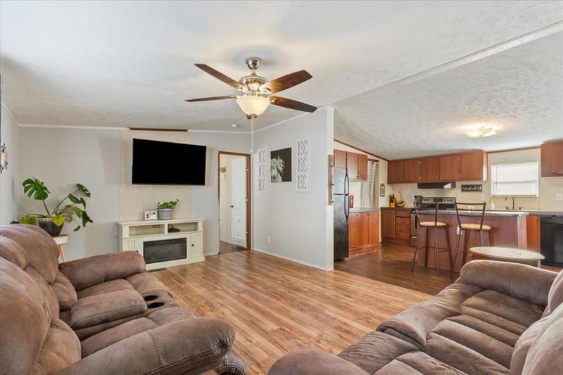 247 N Lake Street, Axtell TX 76624 - Photo 6