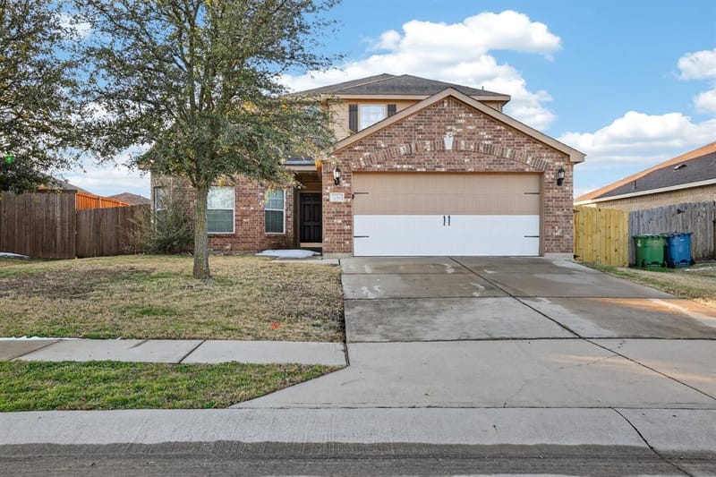 136 Eider Drive, Sanger TX 76266
