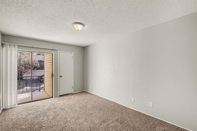 1606 Hawthorne Drive, Arlington TX 76012 - Photo 16