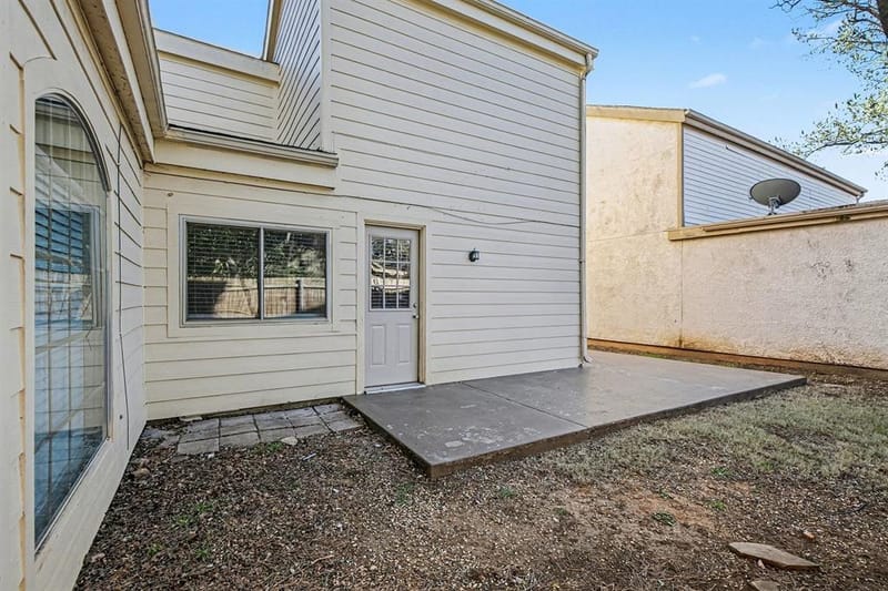 1606 Hawthorne Drive, Arlington TX 76012 - Photo 22