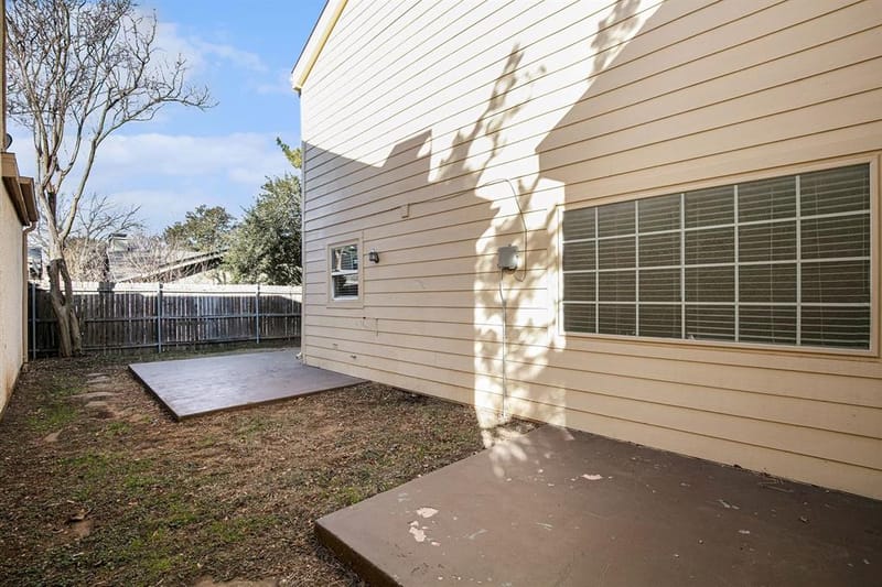 1606 Hawthorne Drive, Arlington TX 76012 - Photo 24
