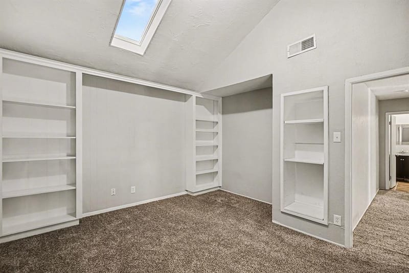 1606 Hawthorne Drive, Arlington TX 76012 - Photo 18
