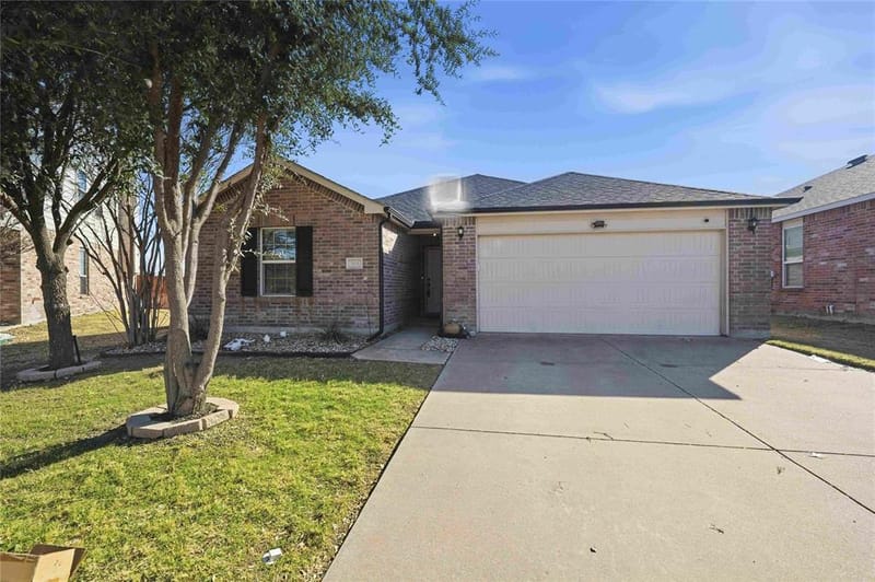 205 Fossil Bridge Drive, Fort Worth TX 76131 - Photo 2