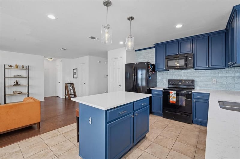 205 Fossil Bridge Drive, Fort Worth TX 76131 - Photo 13