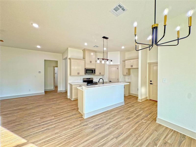 224 Hazelwood Drive, Woodway TX 76712 - Photo 6