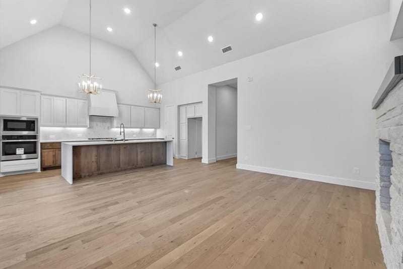 9821 Morning Cloak Drive, Denton TX 76207 - Photo 9