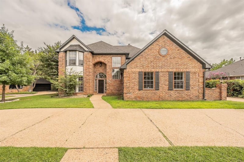543 Timber Ridge Drive, Trophy Club TX 76262 - Photo 2