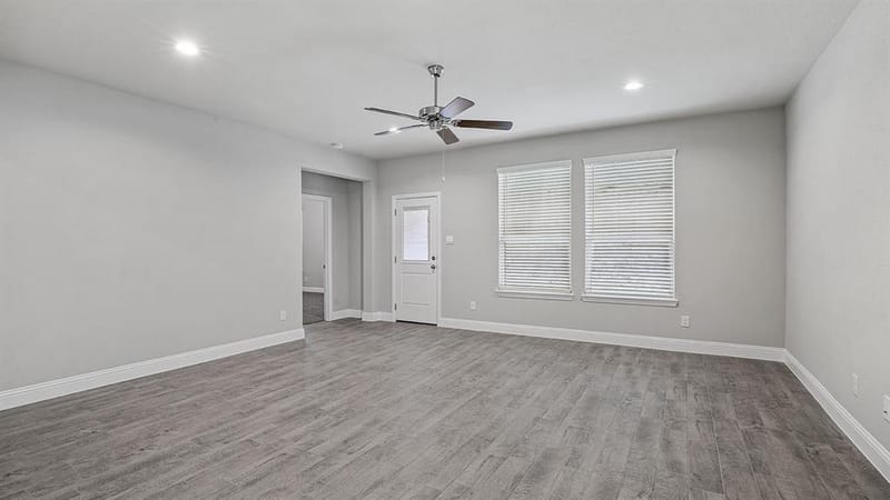 2513 STARLING Street, Denton TX 76205 - Photo 13
