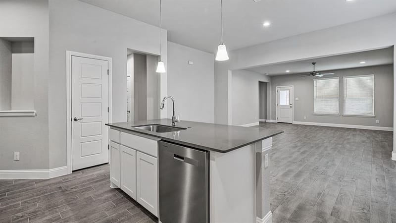 2513 STARLING Street, Denton TX 76205 - Photo 7
